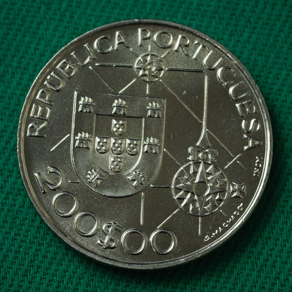 200 Escudos Novo Mundo - América (1992)
